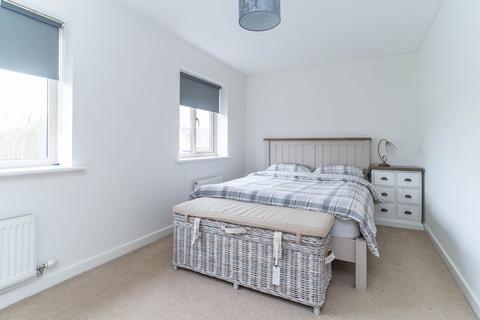5 Faraday Walk, Colsterworth, Grantham, NG33 5GB