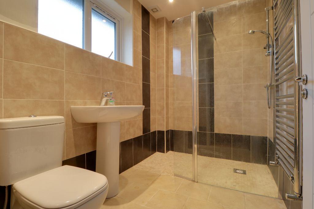 Jack &amp; Jill Shower Room