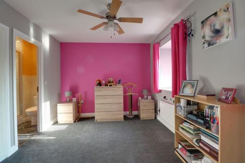 15 Anson Close, Grantham, NG31 7EN