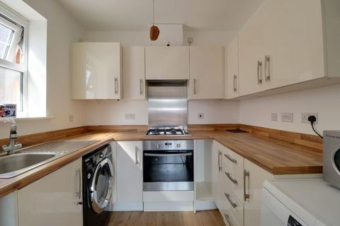 57 Hathersage Close, Grantham, NG31 7GP