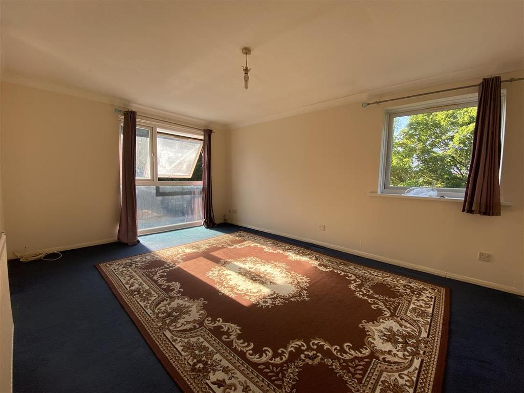 Archery Close, Harrow 2 bed apartment £1,250 pcm (£288 pw)