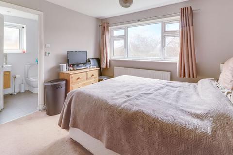 18 Birch Green, Staines-upon-thames, TW18 4HA