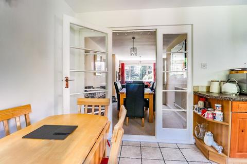 18 Birch Green, Staines-upon-thames, TW18 4HA