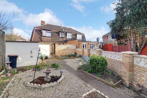 22 Bowes Road, Staines-upon-thames, TW18 3ET