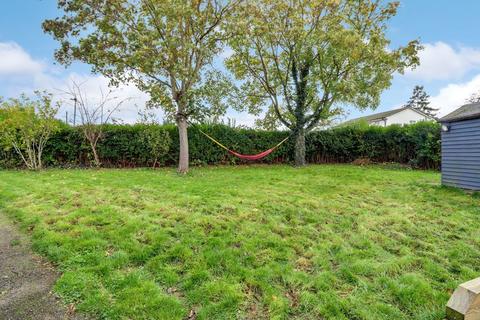 27 Bulkeley Avenue, Windsor, SL4 3LY