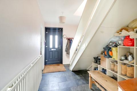 27 Bulkeley Avenue, Windsor, SL4 3LY