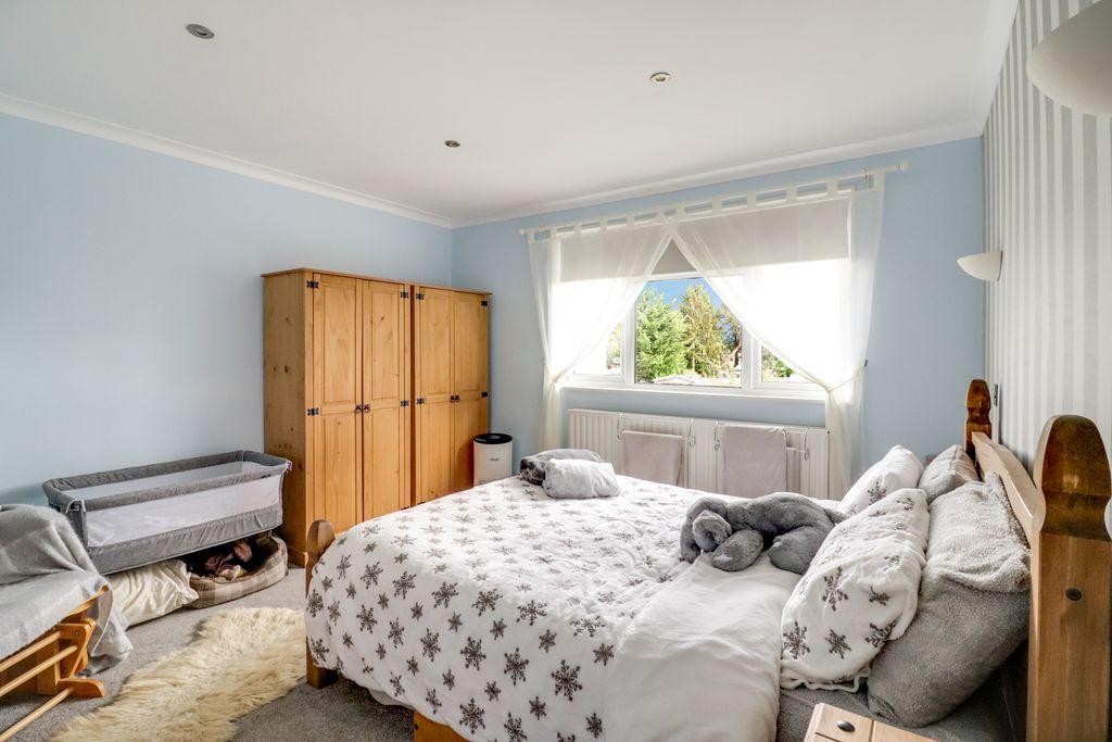 Bedroom 1 (Double)