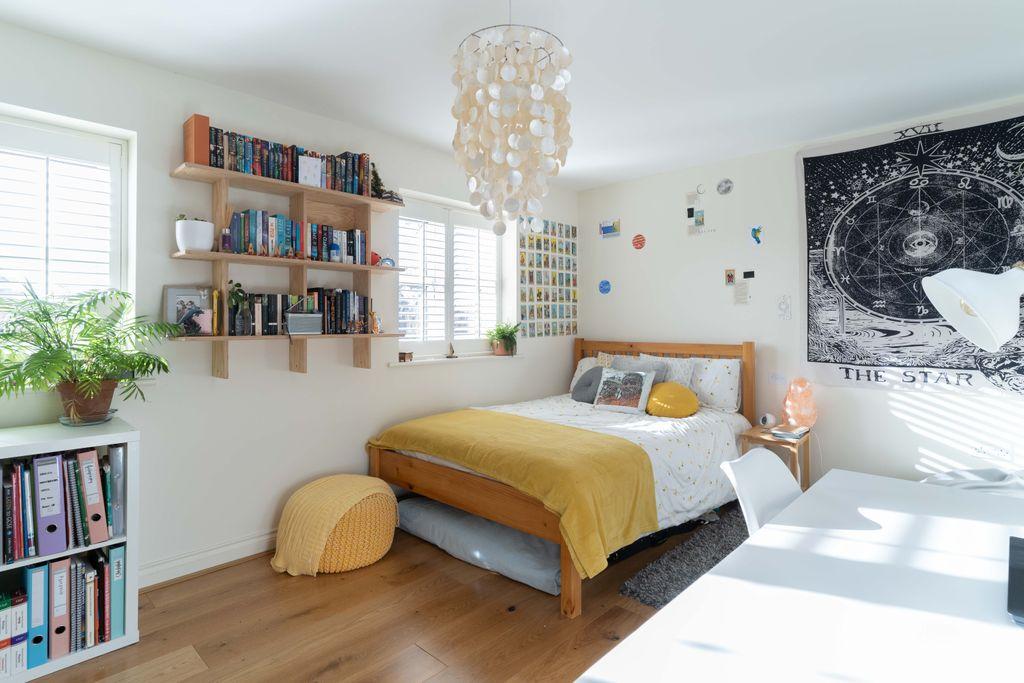 Bedroom 3 (Double)
