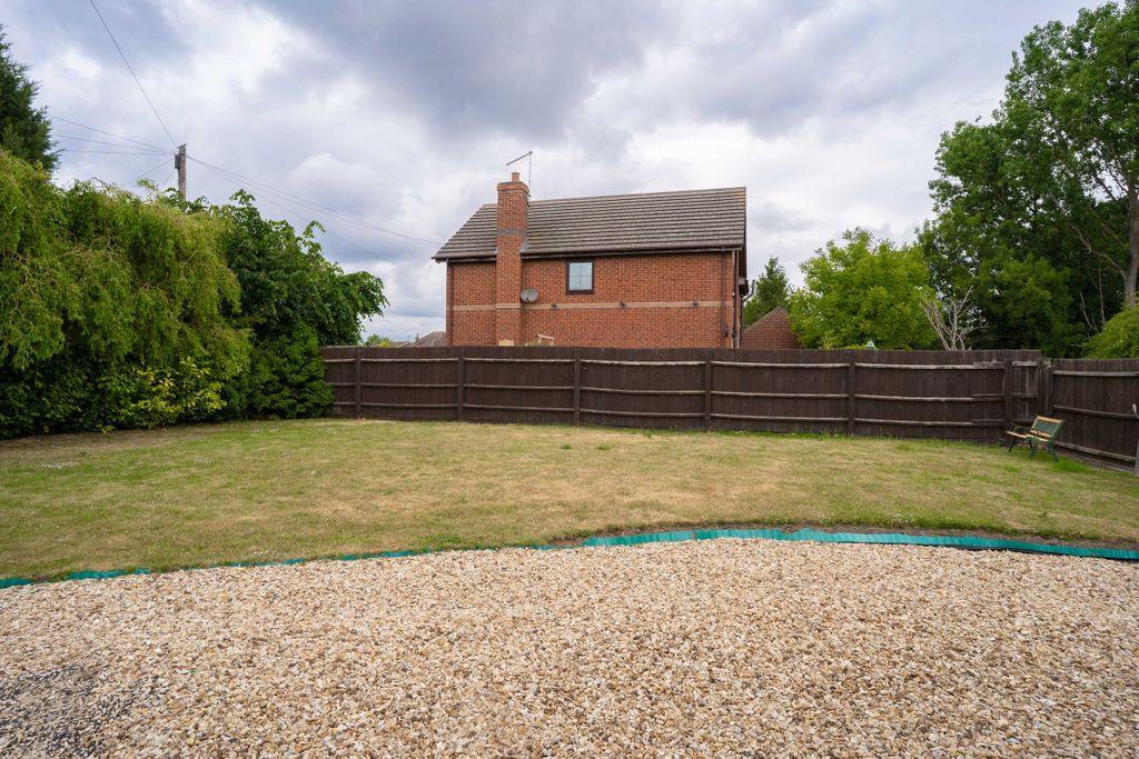 Garden at Side
