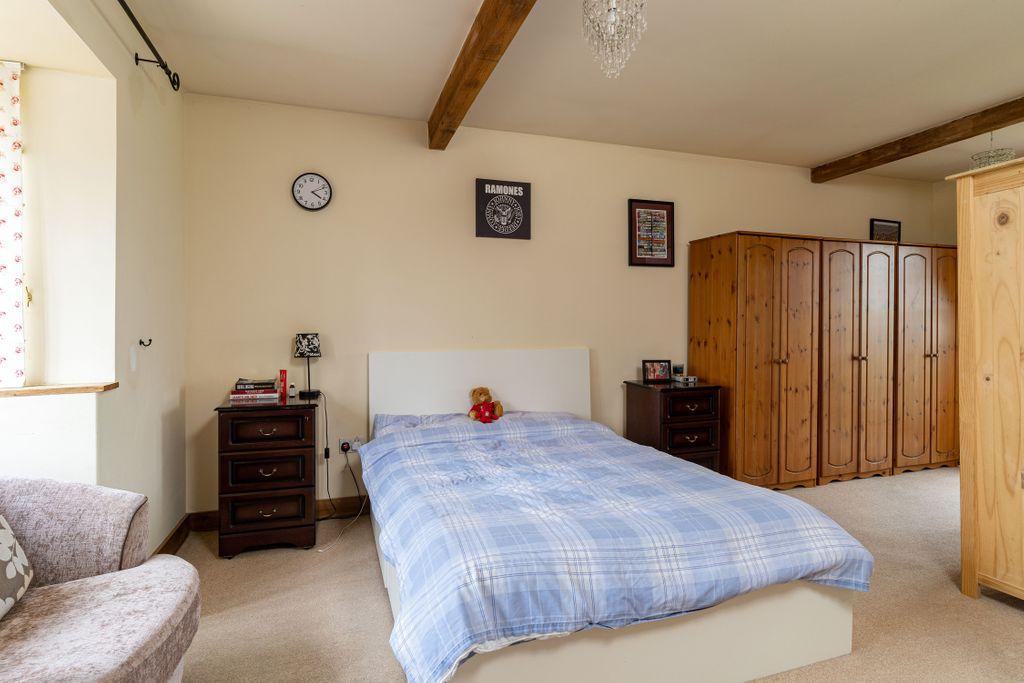 Bedroom 1 (Double)