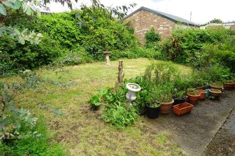 3 Neil Close, Ashford, TW15 1NT