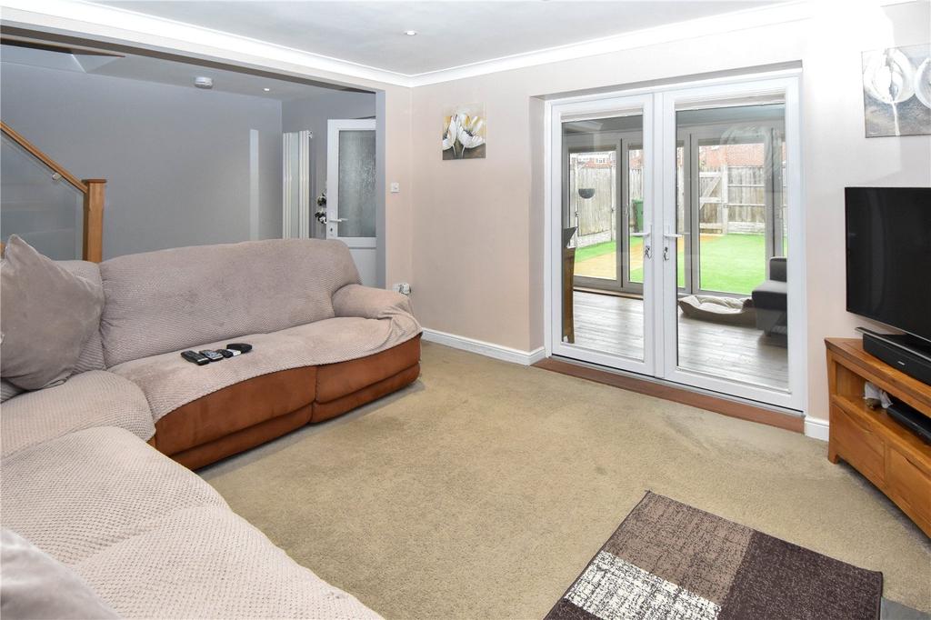 Ibstock Close Winyates East, Redditch, B98 3 bed end of terrace house