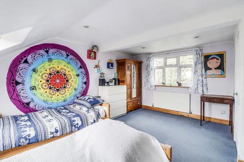 209 Frindsbury Hill, Rochester, ME2 4JS