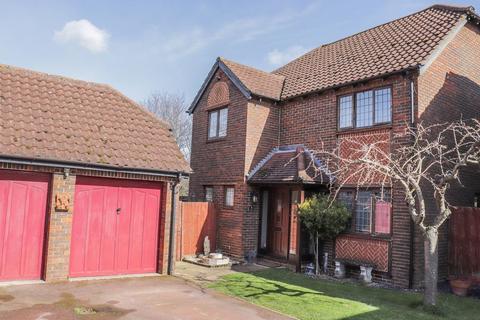 2 Wendover Close, Halling, Rochester, ME2 1NH
