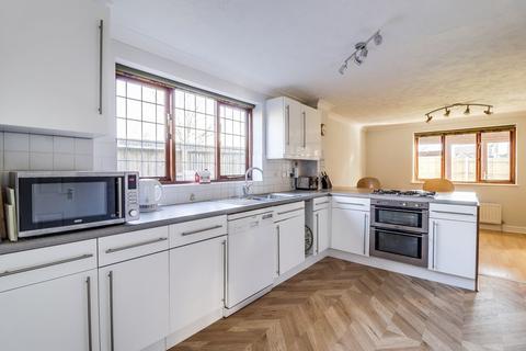 2 Wendover Close, Halling, Rochester, ME2 1NH