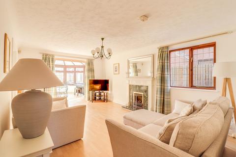 2 Wendover Close, Halling, Rochester, ME2 1NH