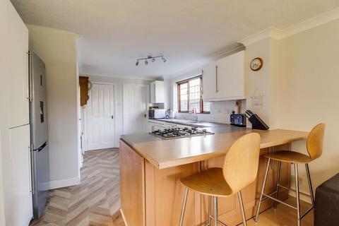 2 Wendover Close, Halling, Rochester, ME2 1NH