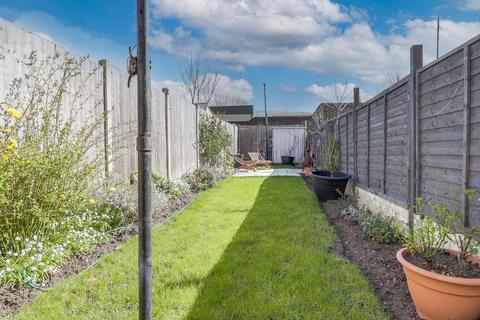 21 Factory Road, Northfleet, Gravesend, DA11 9HH