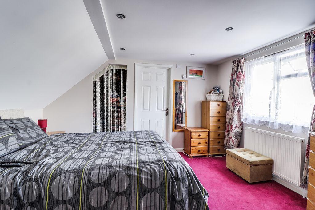 Bedroom 1 (Double with Ensuite)