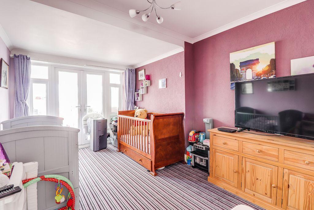 Bedroom 2 (Double)