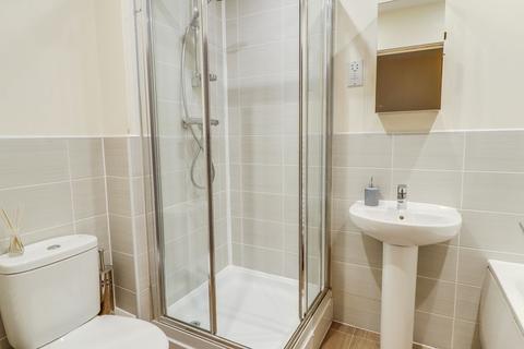 65 Eglington Drive, Wainscott, Rochester, ME3 8BF