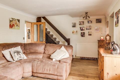 152 Avery Way, Allhallows, Rochester, ME3 9PX