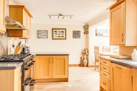 152 Avery Way, Allhallows, Rochester, ME3 9PX