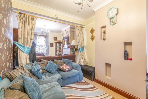 59 Colmer Road, London, SW16 5LA
