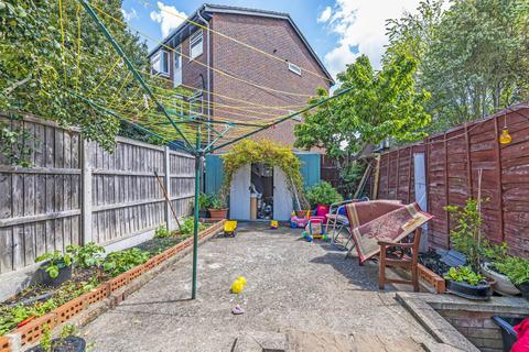 59 Colmer Road, London, SW16 5LA