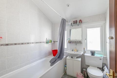 59 Colmer Road, London, SW16 5LA