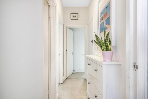 Flat 2, 35 Barrow Road, Streatham, London, SW16 5PE