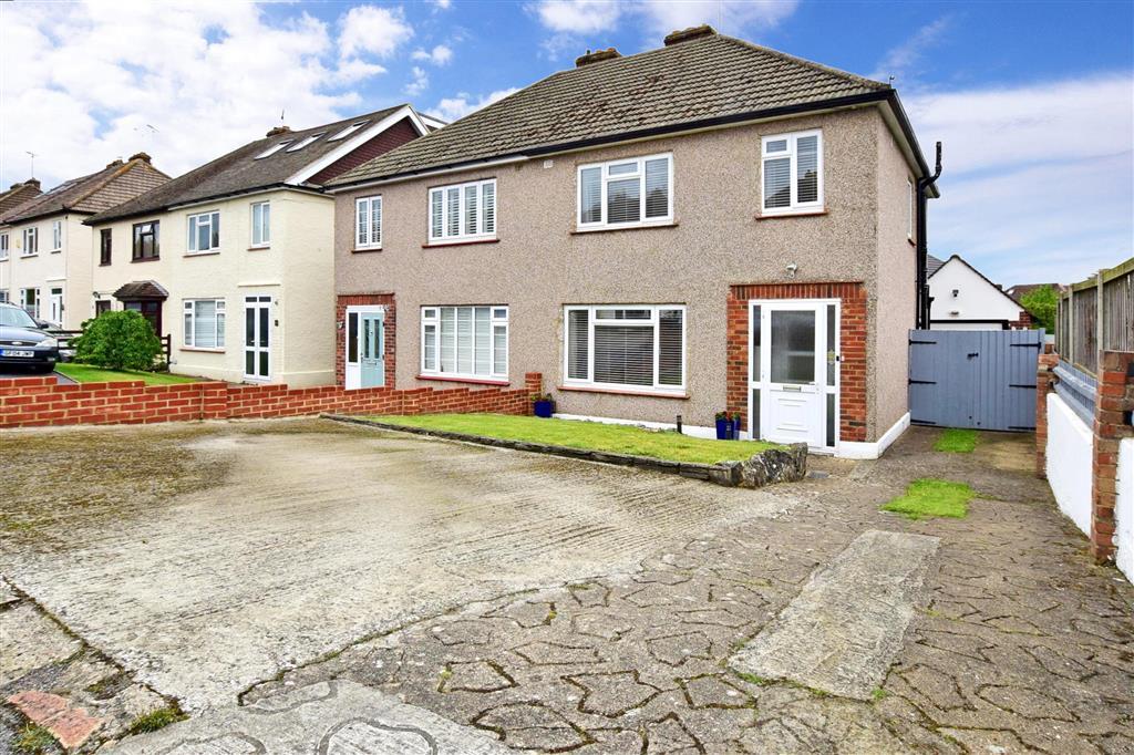 Wolfe Road, Maidstone, Kent 3 bed semidetached house £350,000