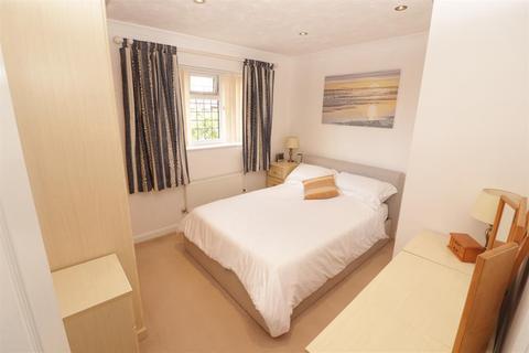 4 Hampden Close, Yate, Bristol, BS37 5UW