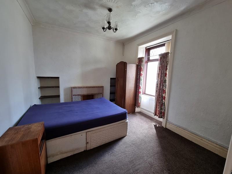 Albert Street, Llanelli... 5 bed terraced house £99,950