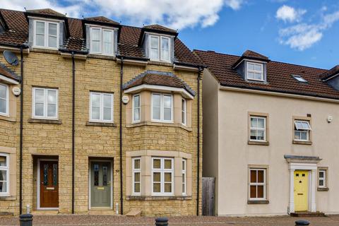 31 Freestone Way, Corsham, SN13 9EE