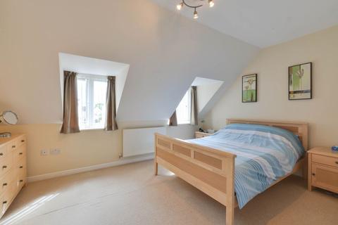 31 Freestone Way, Corsham, SN13 9EE