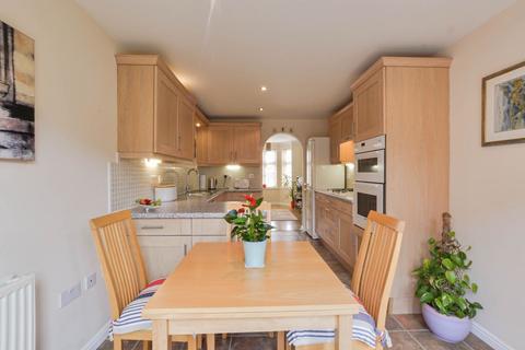 31 Freestone Way, Corsham, SN13 9EE