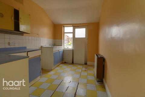 24 Rose Glen, London, NW9 0JS