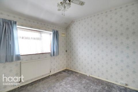 39 Calverley Crescent, Dagenham, RM10 7QU