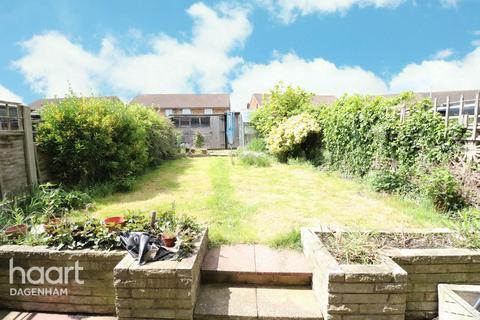 39 Calverley Crescent, Dagenham, RM10 7QU