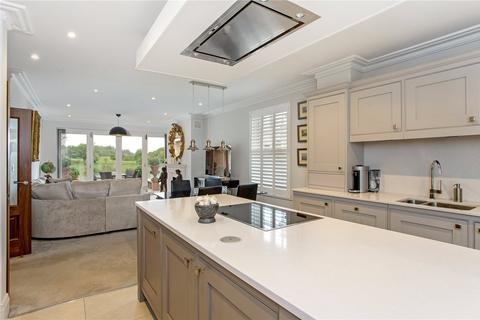 6 Connaught Square, Winchester, SO22 5QQ
