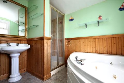 6 Dunkeld Road, London, SE25 6QH