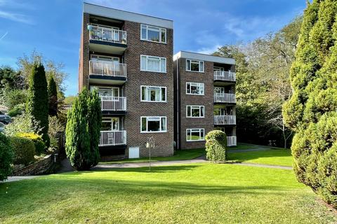 2 bedroom apartment to rent, Ockford Road, Godalming