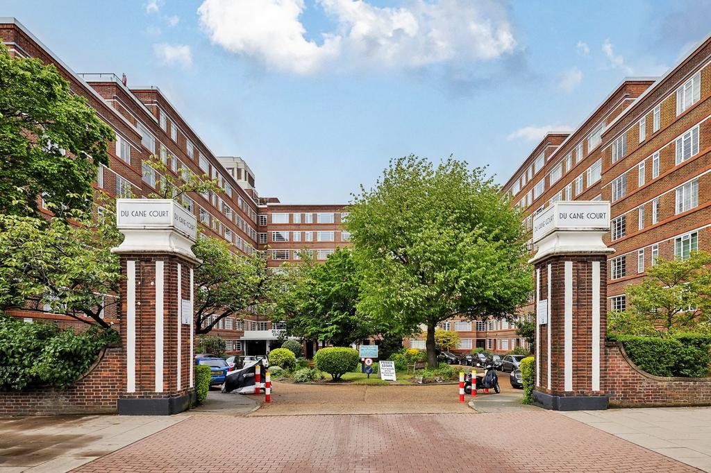 Du Cane Court, Balham High Road... 2 bed apartment £475,000