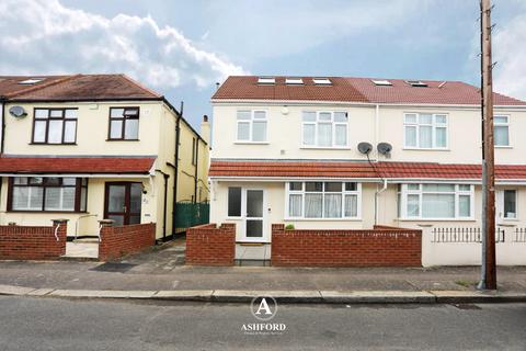 22 Penderel Road, Hounslow, TW3 3QR
