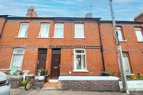 2 bedroom terraced house to rent, Florentia Street, Cardiff