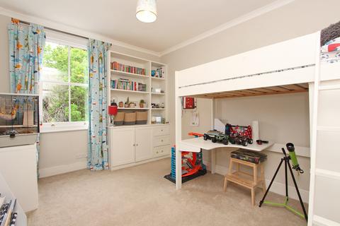 36 Belgrade Road, Hampton, TW12 2AZ