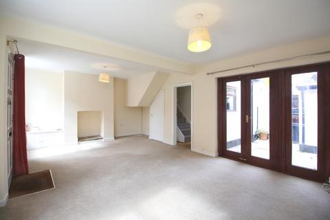 2 bedroom terraced house to rent, Pyecroft Street, Chester CH4