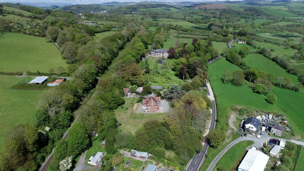 Bryn Derw, Llanbadarn Fawr, Aberystwyth, Ceredigion 5 bed detached