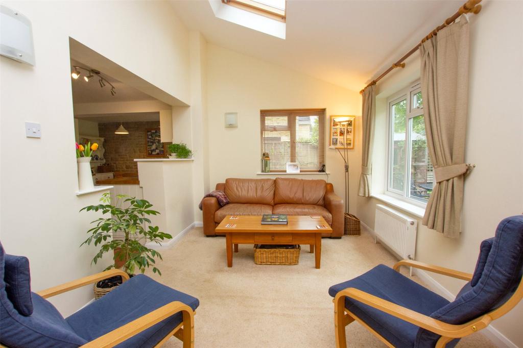 New Yatt, Witney, OX29 5 bed detached house £750,000